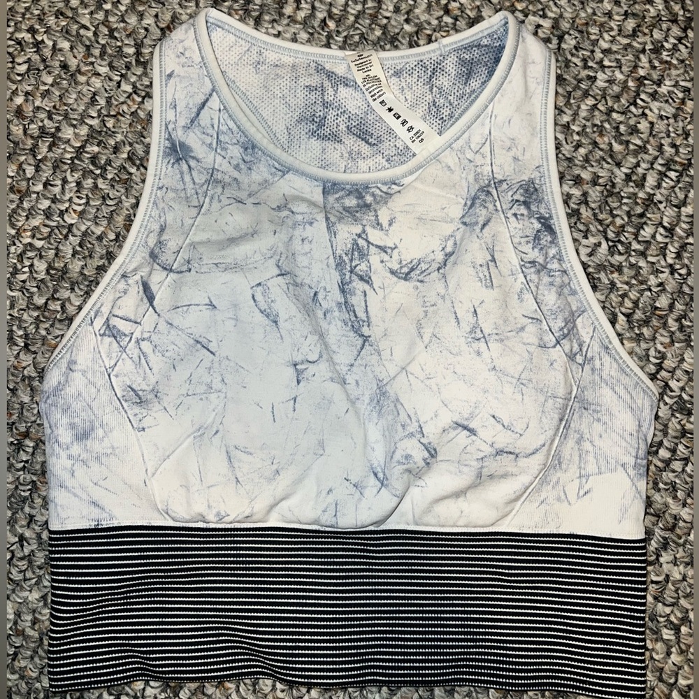 Lululemon High-Neck Sports Bra